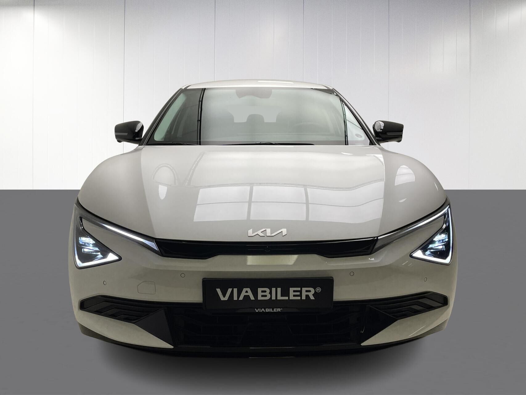 Hvid Kia EV6 fra 2025