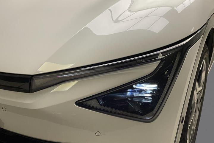 Hvid Kia EV6 fra 2025