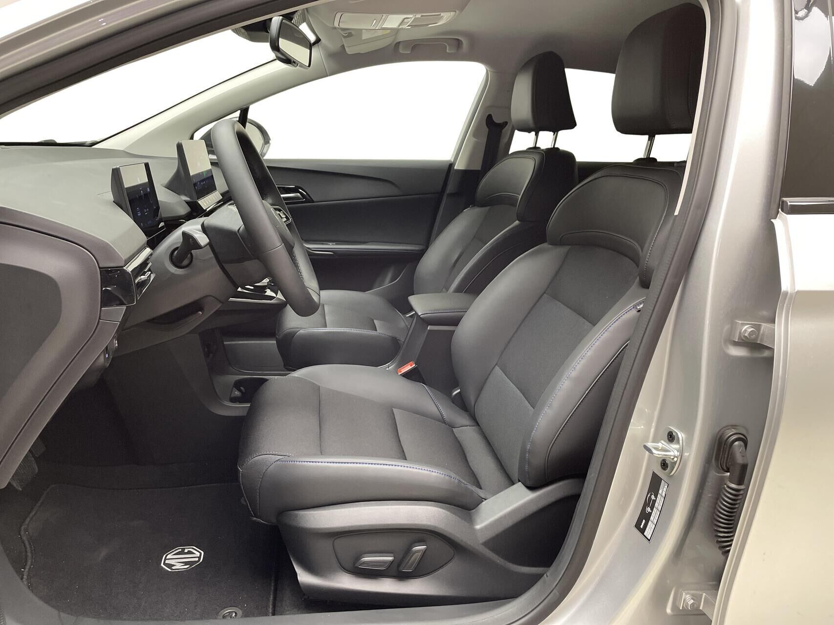 MG MG4 Electric EL Luxury Long Range 204HK 5d Aut.