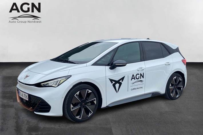 undefined Cupra Born fra 2025 set udefra