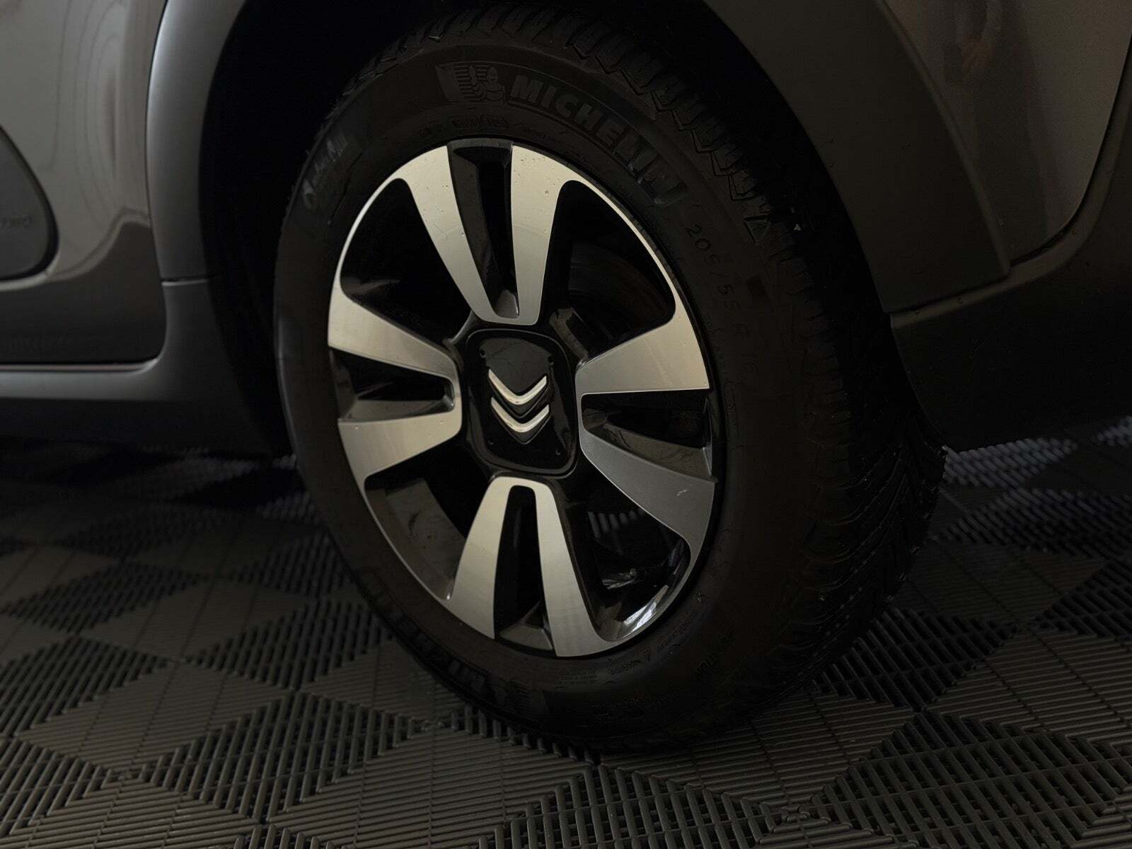 Citroën C3 1,5 BlueHDi 100 SkyLine