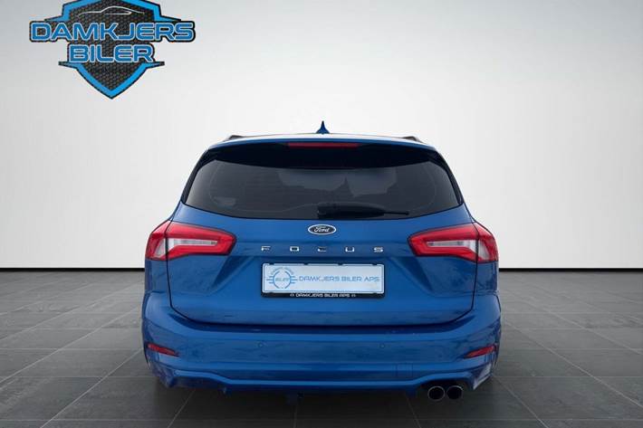 Sort Ford Focus fra 2019