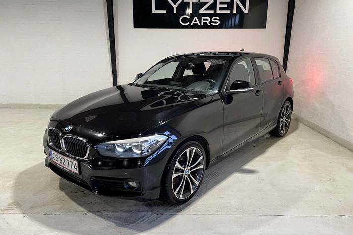 Sort BMW 118d fra 2017 set udefra