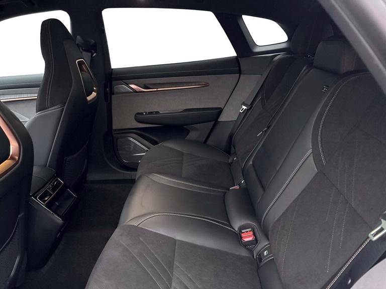 Zeekr 001 Long Range RWD