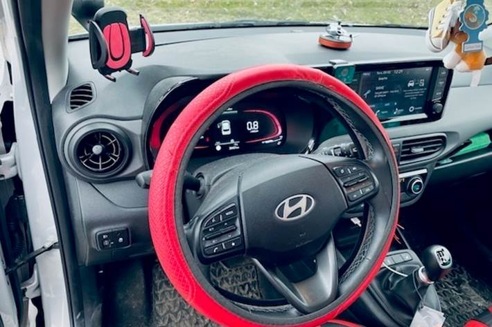 Grå Hyundai Hyundai i10 Advanced fra 2024