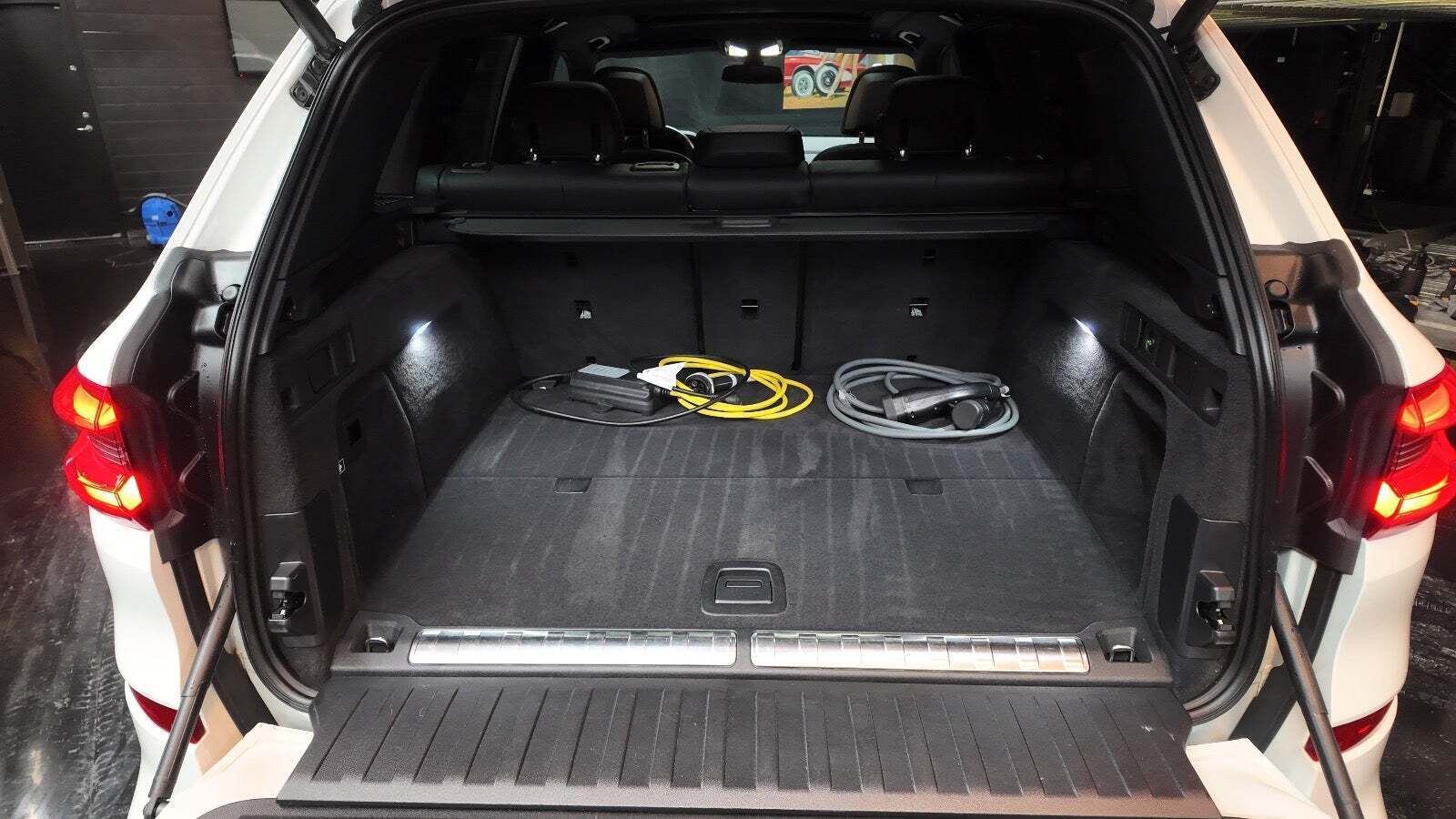 Hvid BMW X5 fra 2022