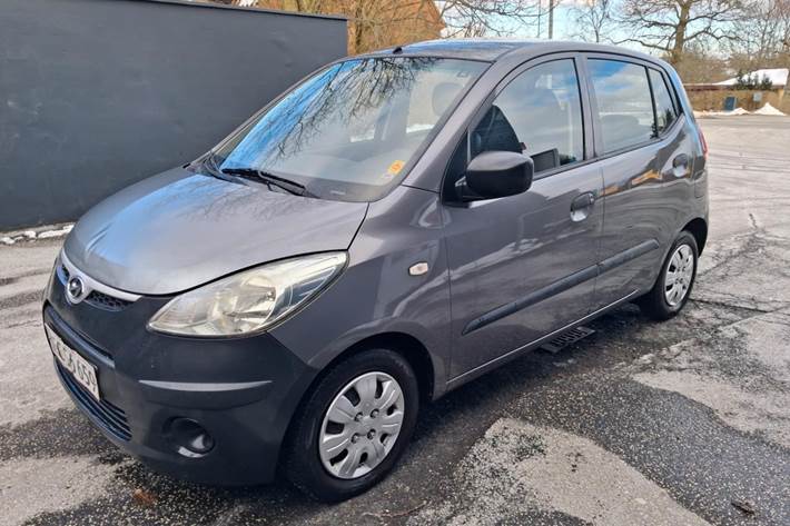 Grå Hyundai i10 fra 2011