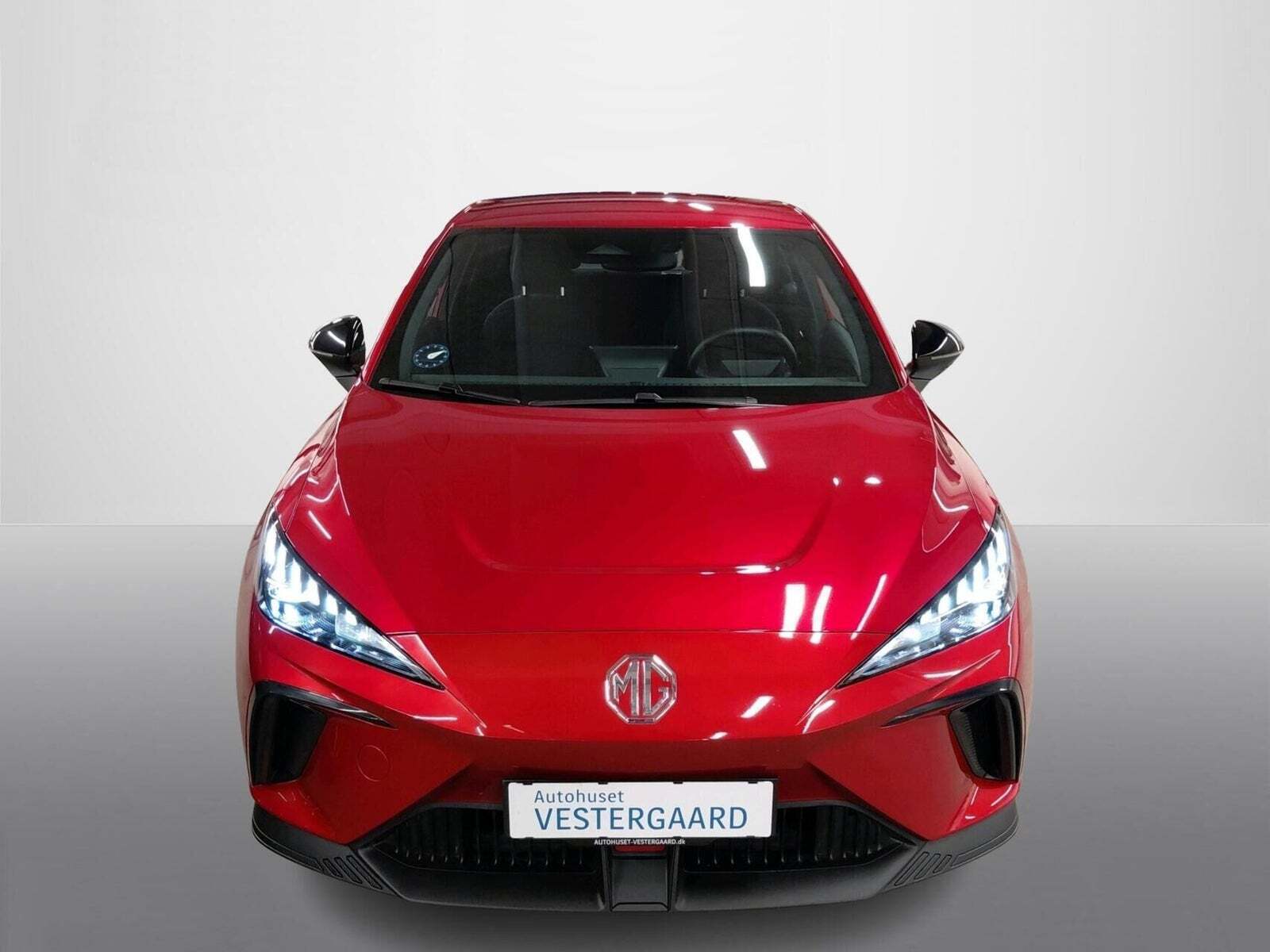 Rød MG 4 fra 2023
