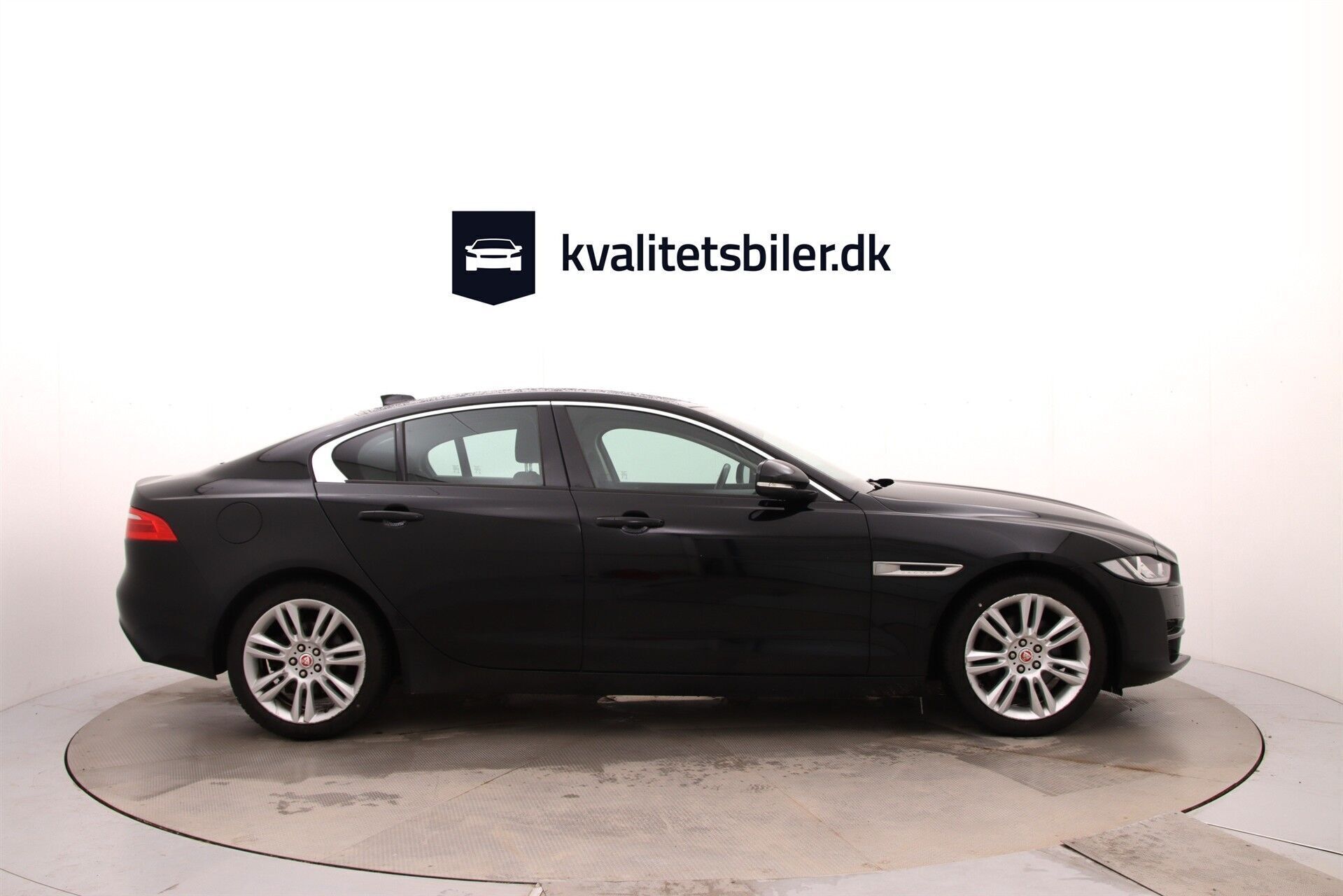 Jaguar XE 2,0 D Pure 180HK 8g Aut.