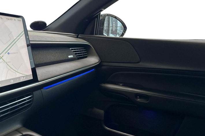 Sort Xpeng G6 fra 2024