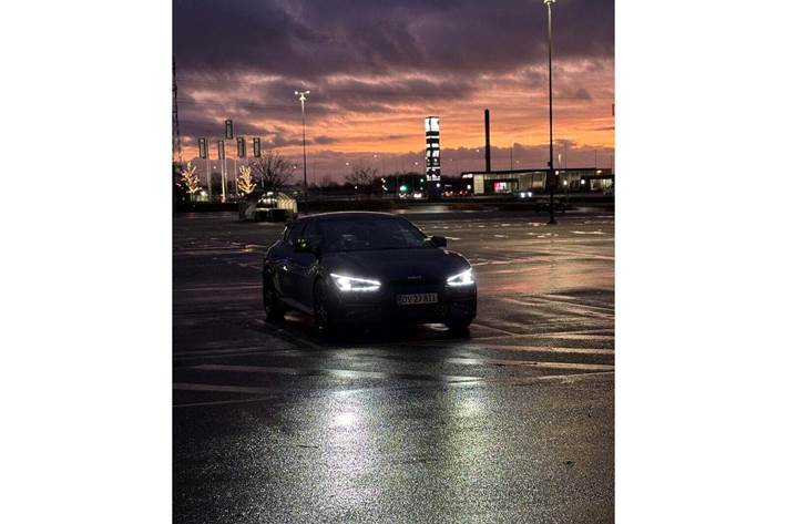 Blå Kia EV6 fra 2021