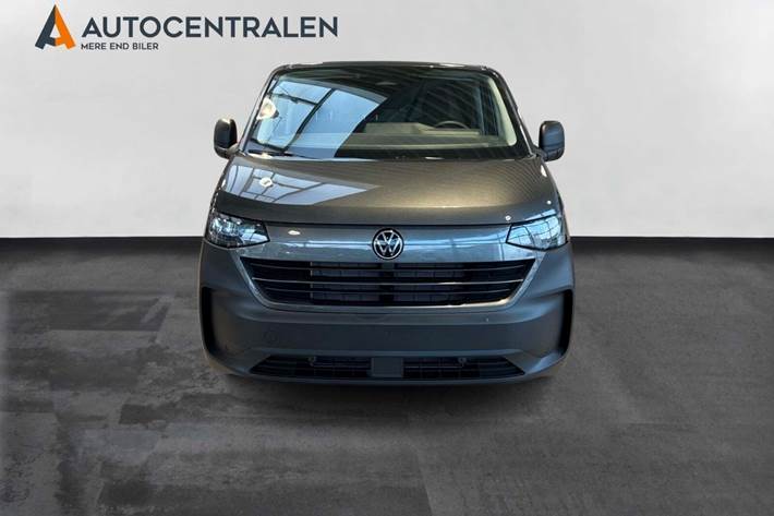 Grå VW Transporter fra 2025