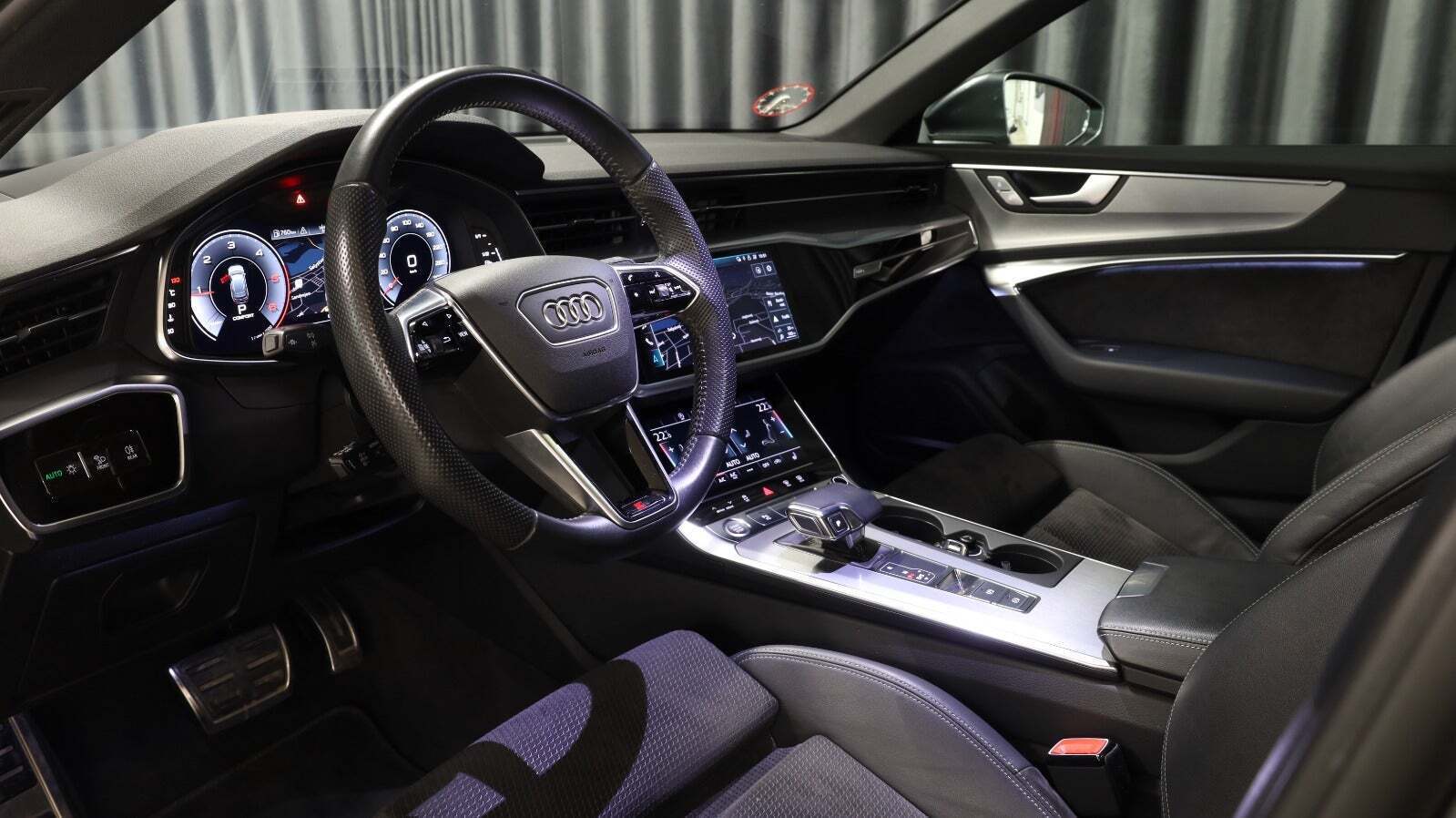 Audi A6 40 TDi S-line Avant S-tr.