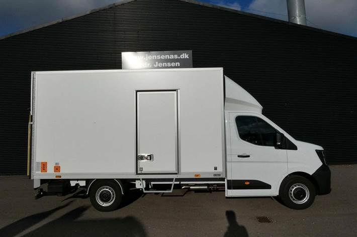Hvid Renault Master V T35 fra 2025