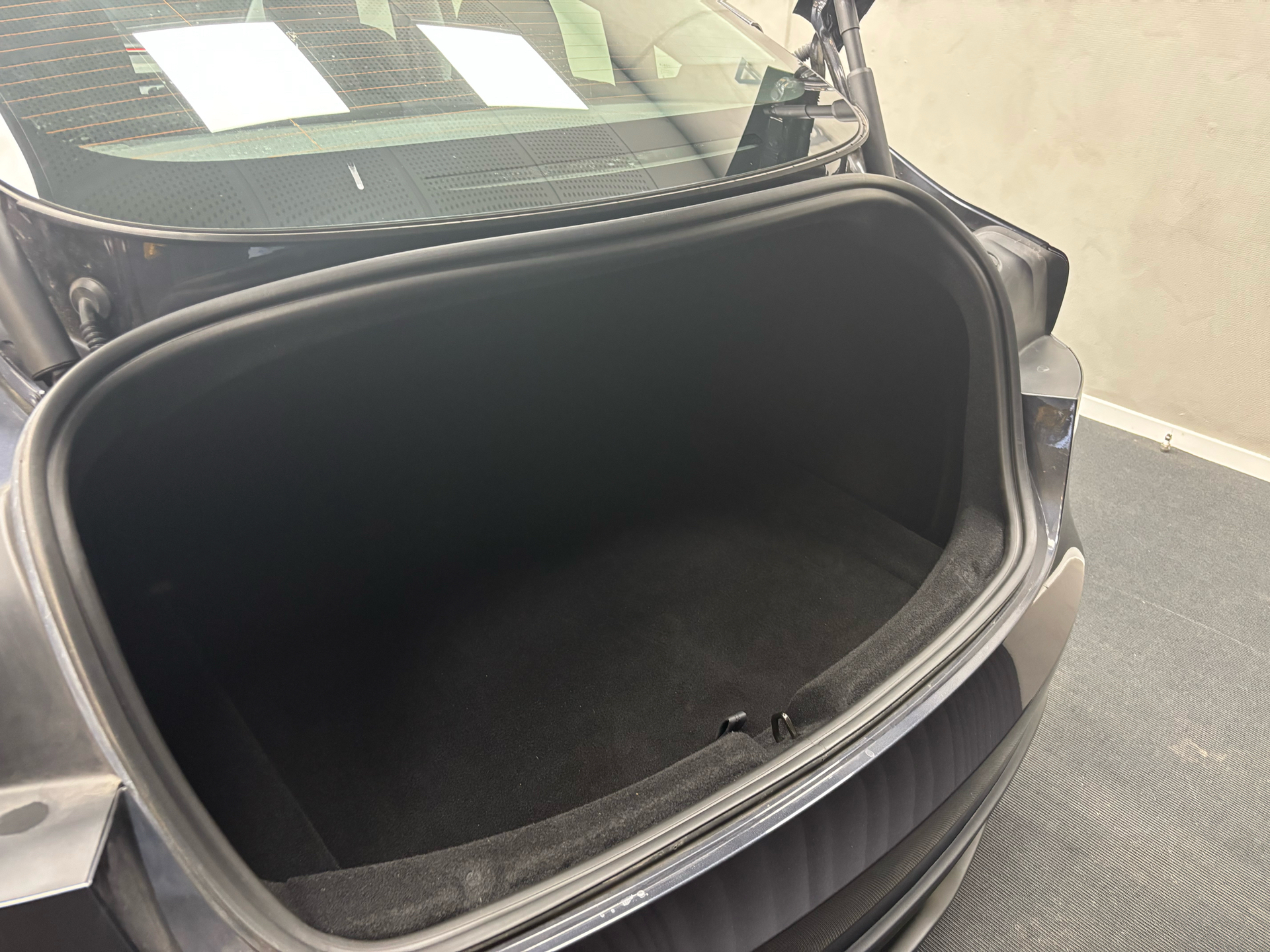 Tesla Model 3 EL 283HK Aut.