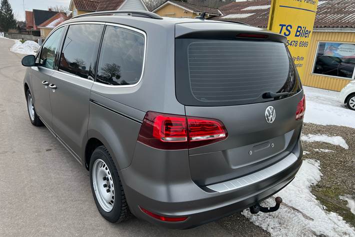 Hvid VW Sharan fra 2020