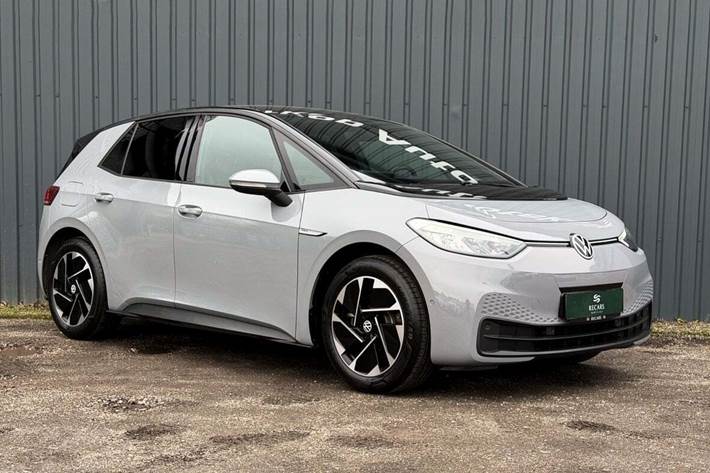 Grå VW ID.3 fra 2022 set udefra