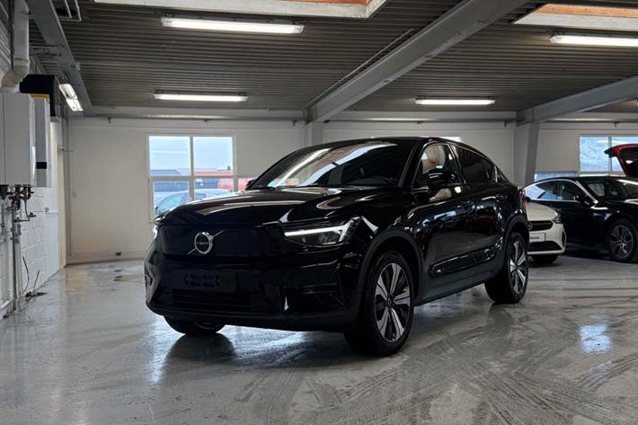 Sort Volvo C40 fra 2023