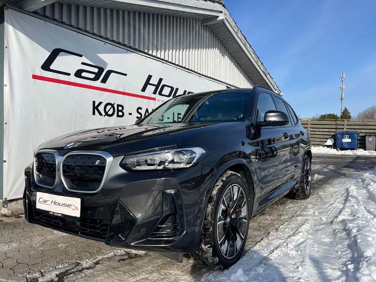BMW iX3 Charged Plus M-Sport