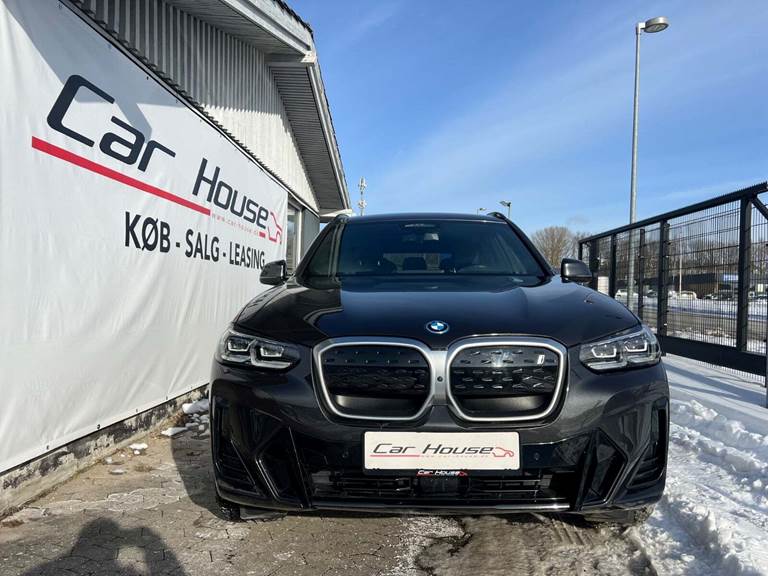 BMW iX3 Charged Plus M-Sport