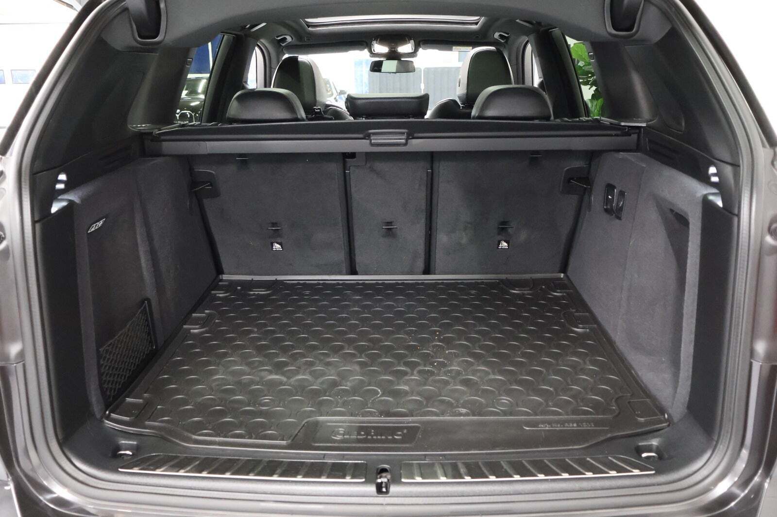 Grå BMW iX3 fra 2022