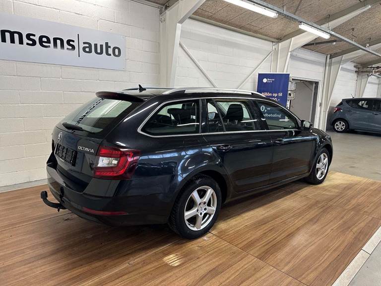 Skoda Octavia 2,0 TDi 150 Ambition Combi DSG