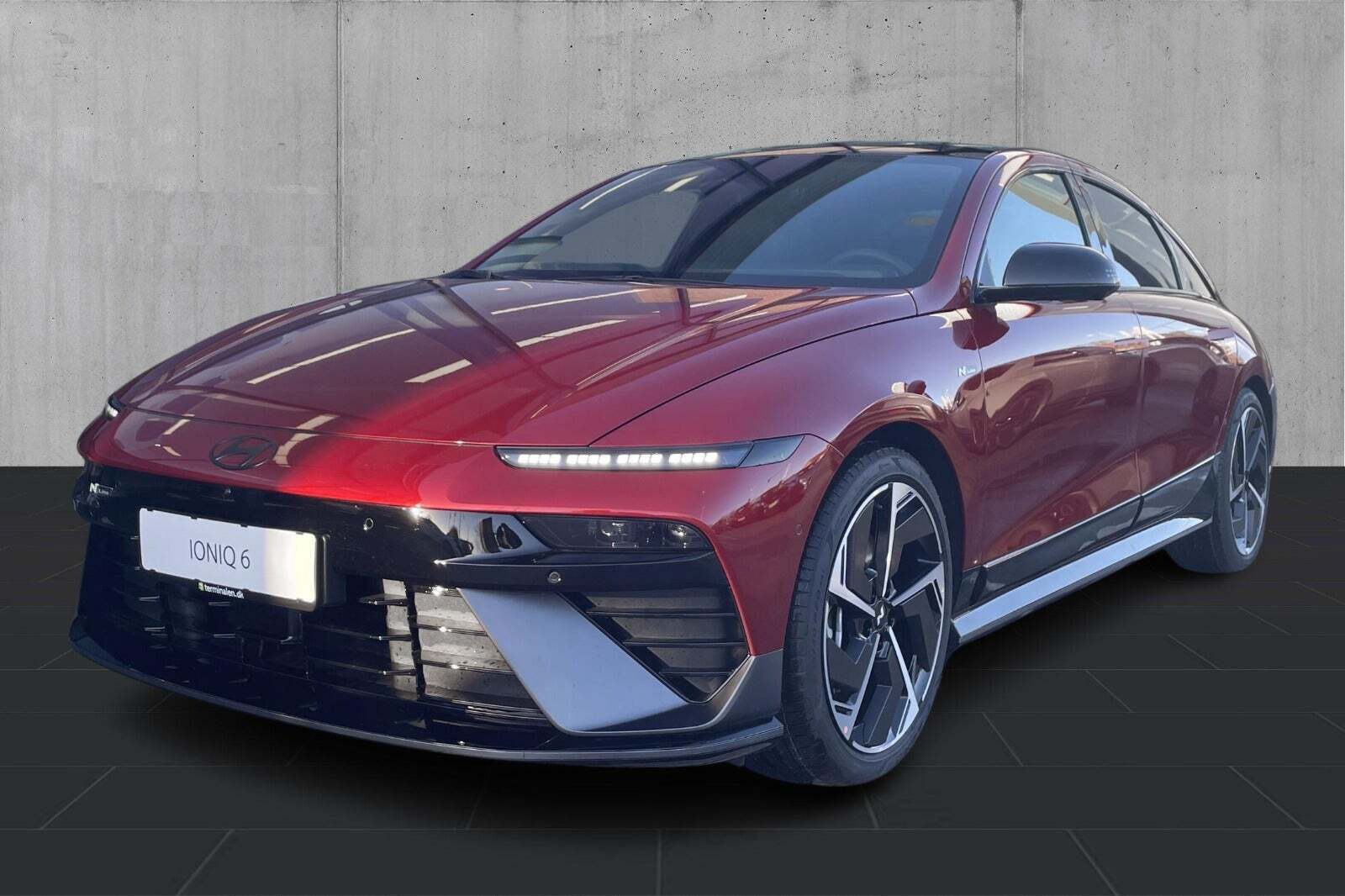 Rød Hyundai Ioniq 6 fra 2026