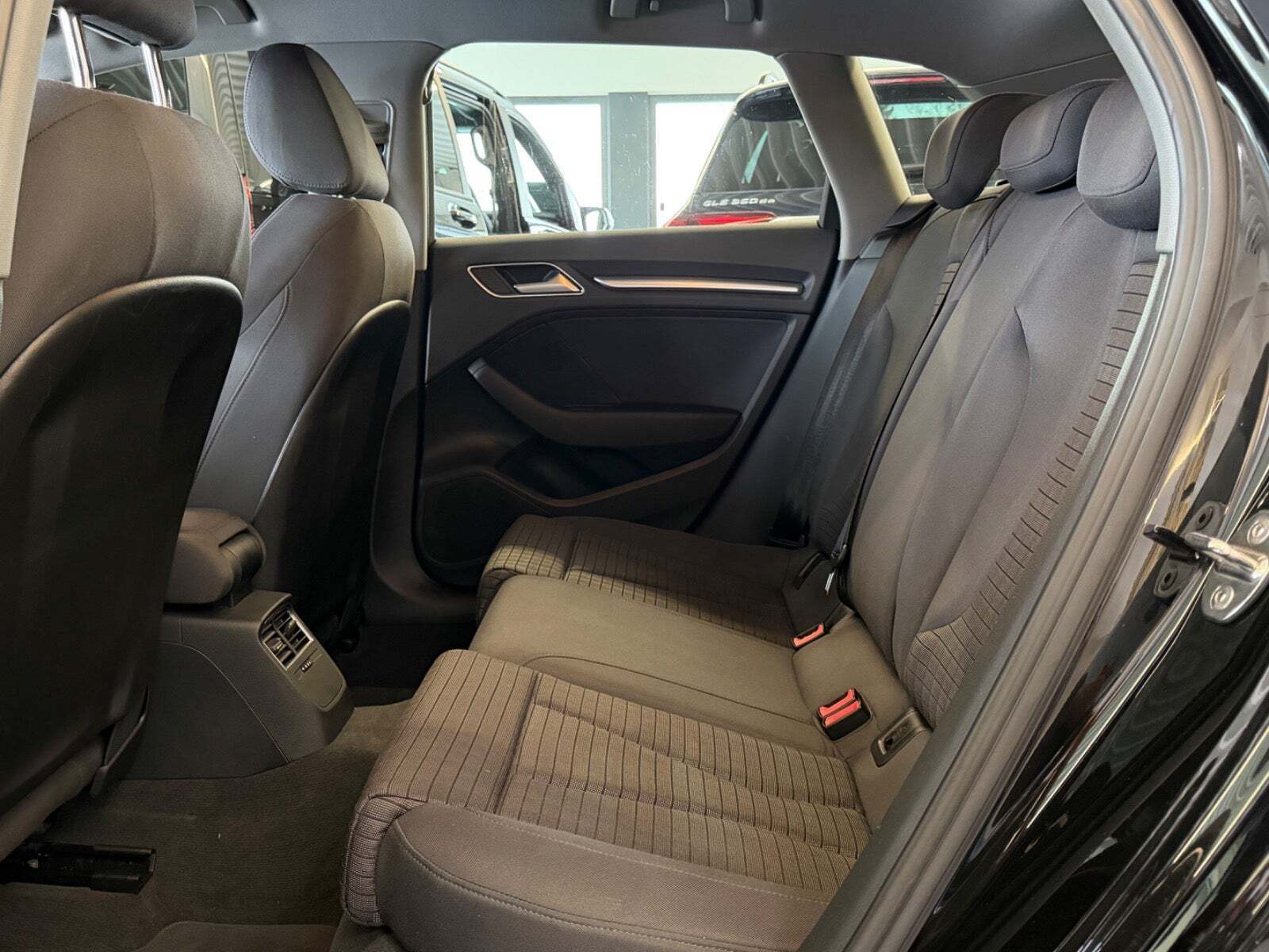 Sort Audi A3 fra 2019