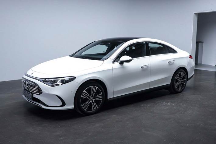 Hvid Mercedes CLA250+ fra 2025