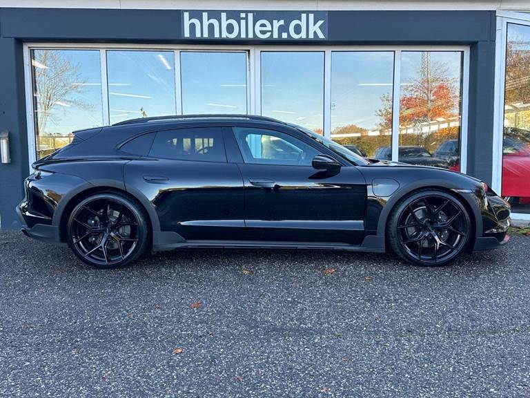 Porsche Taycan 4 Performance+ Cross Turismo