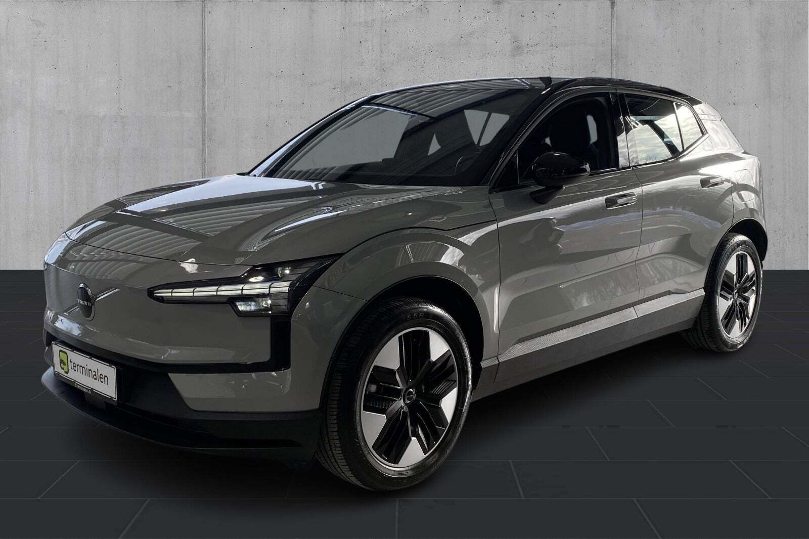 Grå Volvo EX30 fra 2024