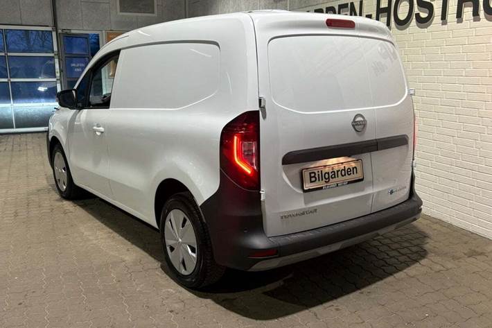 Hvid Nissan Townstar fra 2023