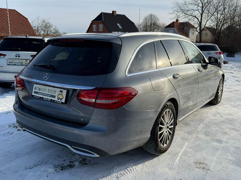 Mercedes C220 d 2,2 Avantgarde stc. aut.