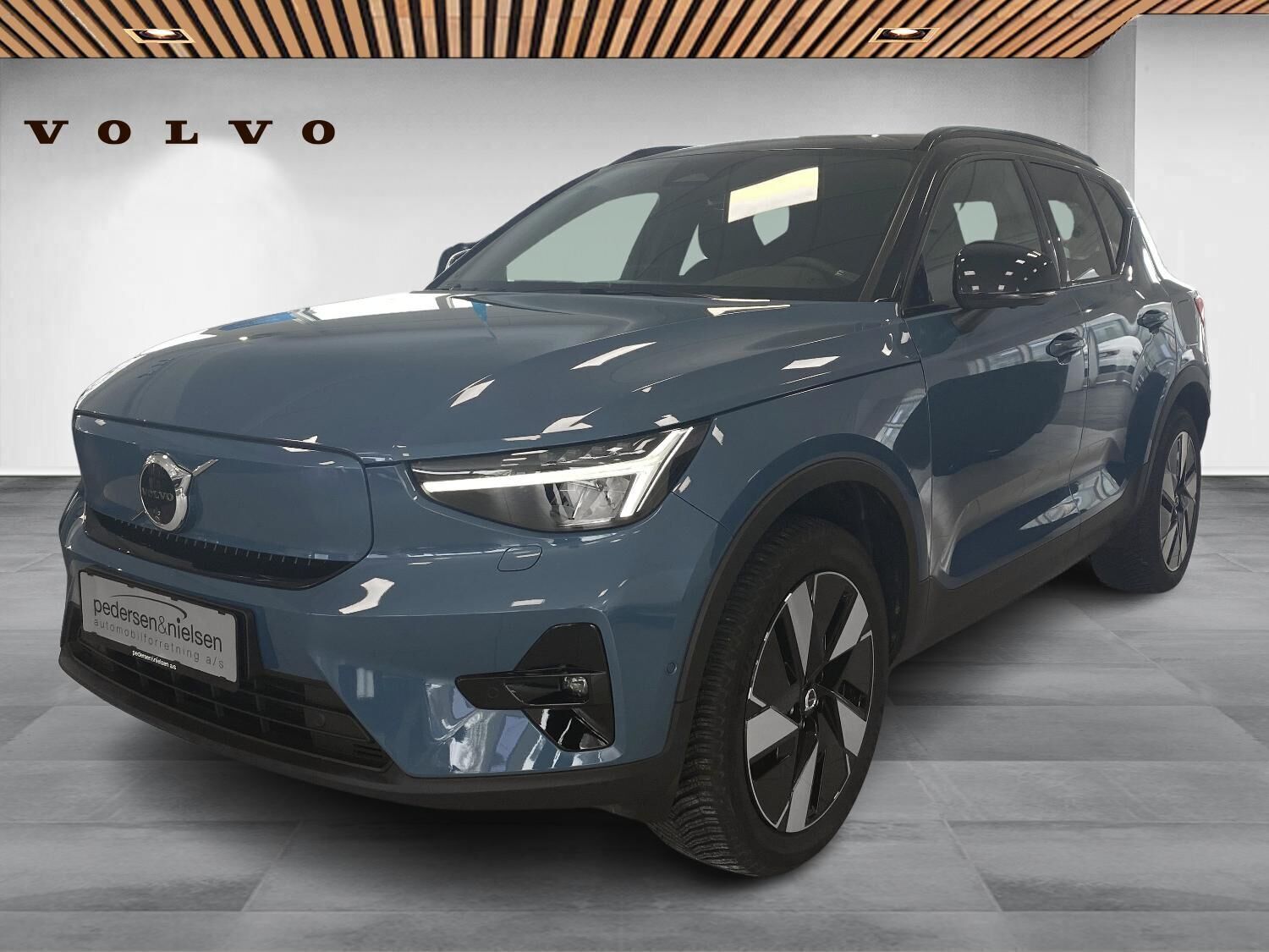 Volvo XC40 Recharge Extended Range Ultimate 252HK 5d Aut.