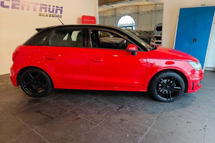 Rød Audi A1 fra 2013