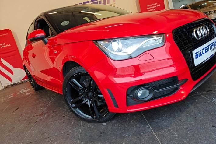 Rød Audi A1 fra 2013