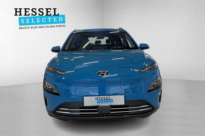 Blå Hyundai Kona fra 2022