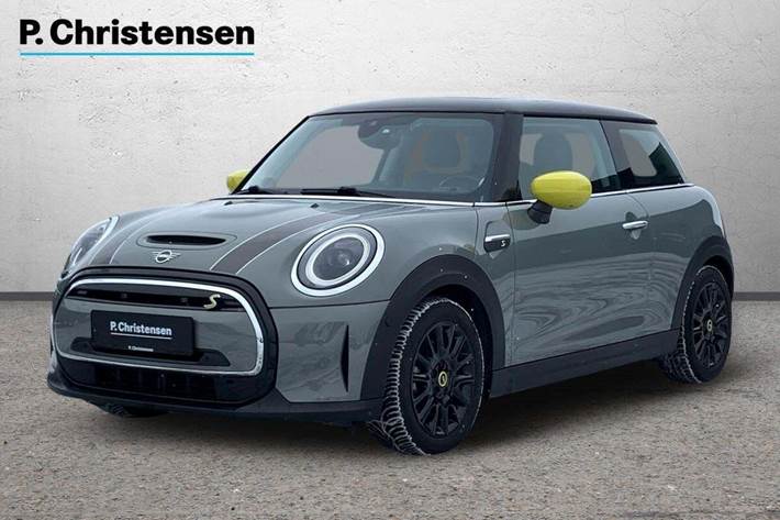 Grå Mini Cooper SE fra 2022 set udefra