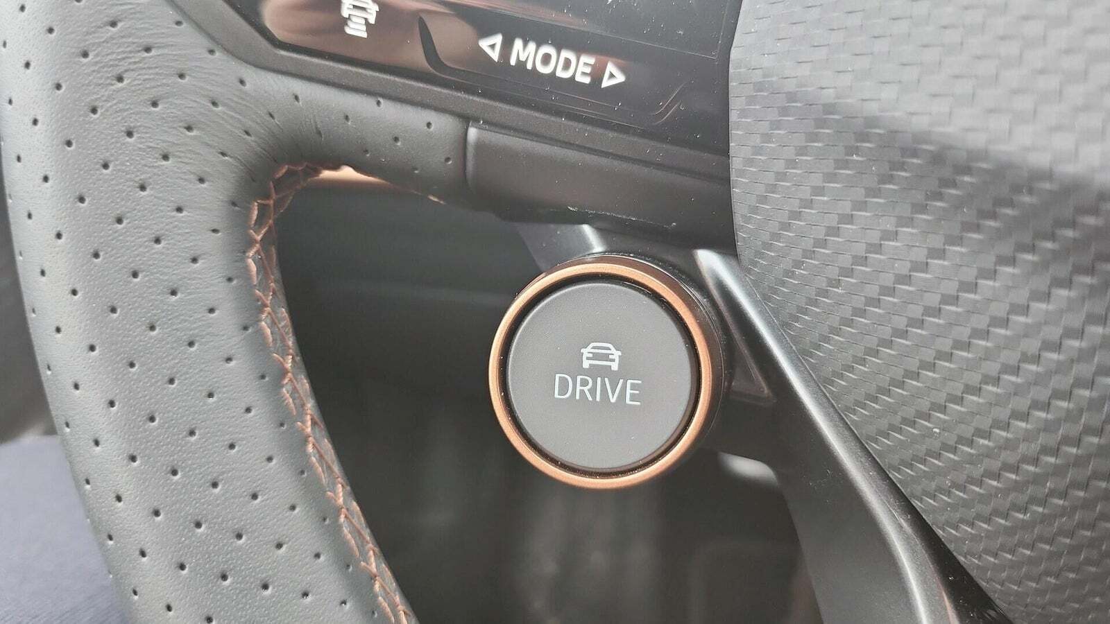 Rød Cupra Born fra 2023