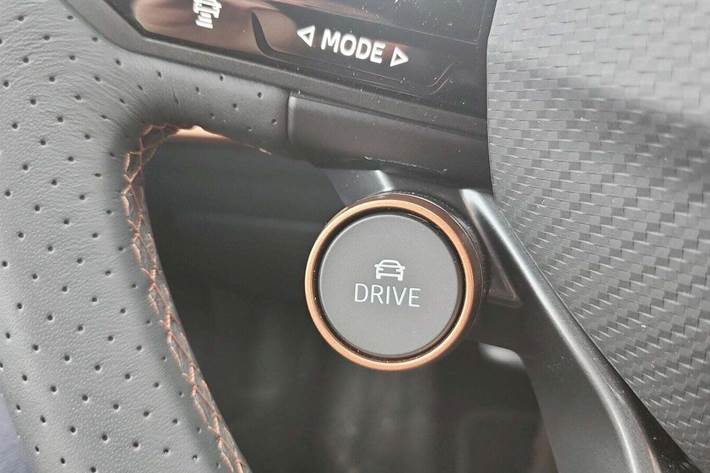 Rød Cupra Born fra 2023