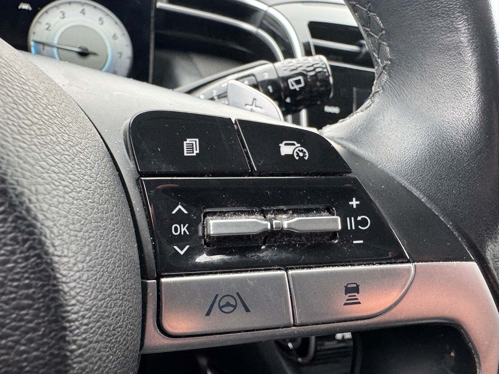 Grå Hyundai Tucson fra 2022