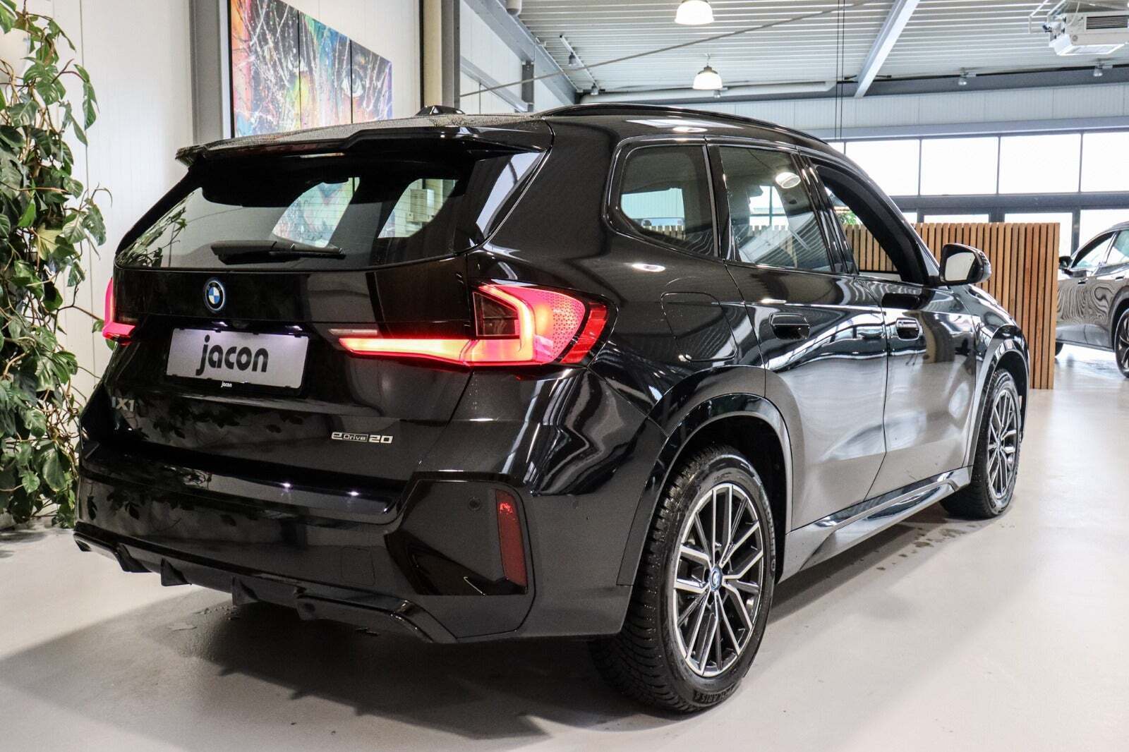 BMW iX1 eDrive20 Fully Charged M-Sport