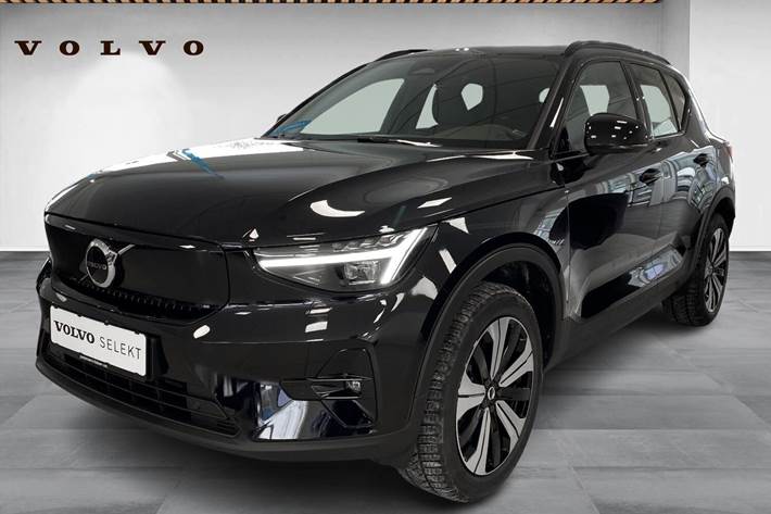 Sort Volvo EX40 fra 2024 set udefra