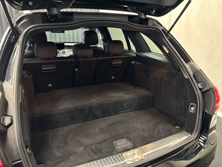 Mercedes C300 e 2,0 T Plugin-hybrid Advantage AMG Night Edition 9G-Tronic 320HK Stc Aut.