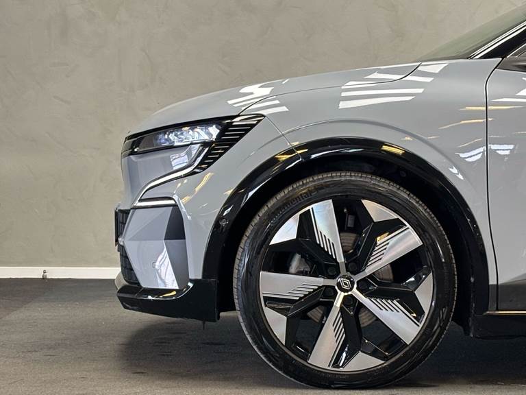 Renault Mégane E-TECH Techno 220HK 5d Aut.