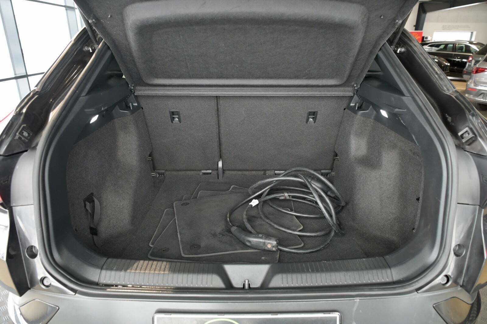 Grå VW ID.4 fra 2021