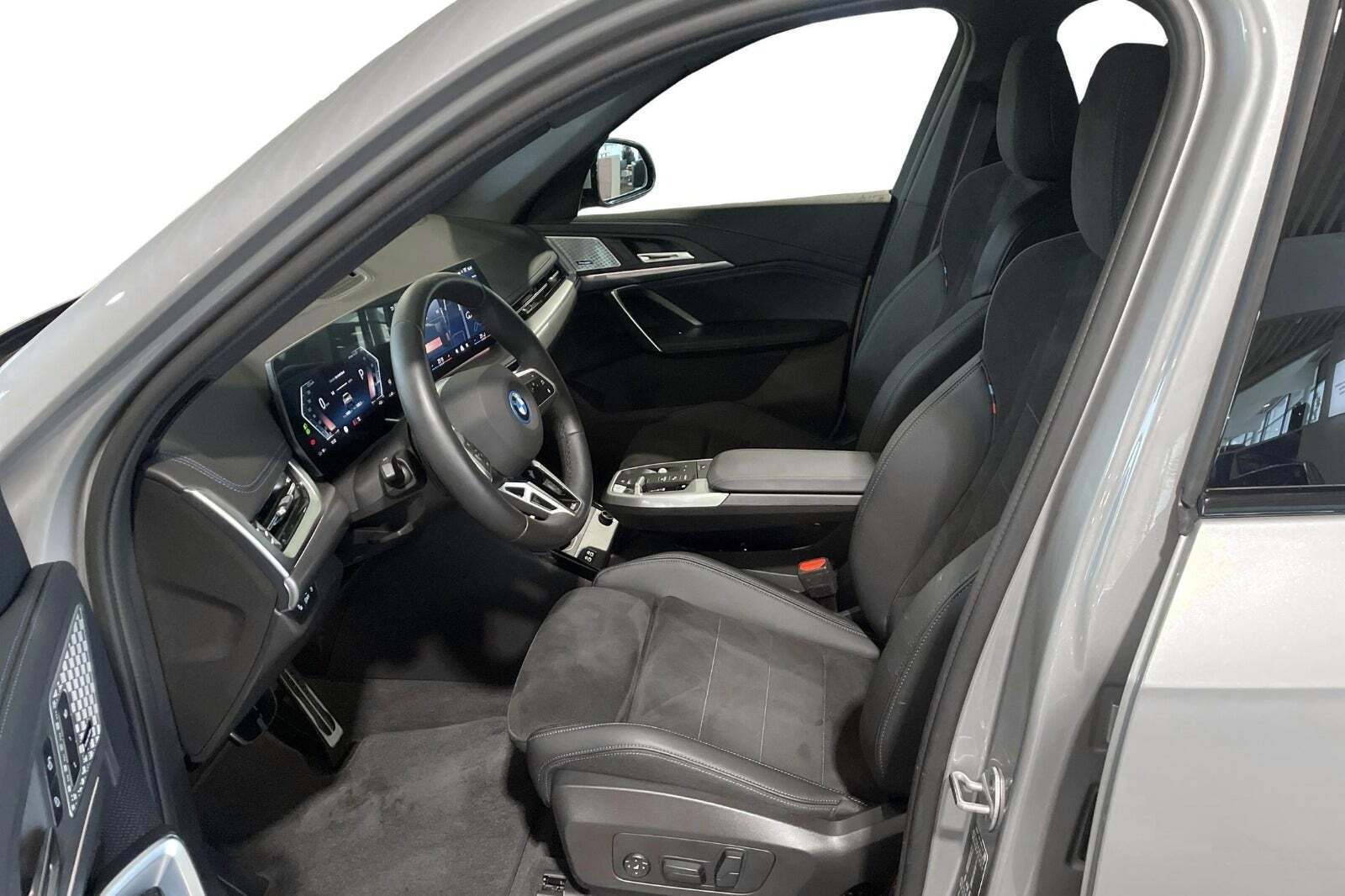 BMW iX1 eDrive20 M-Sport Pro