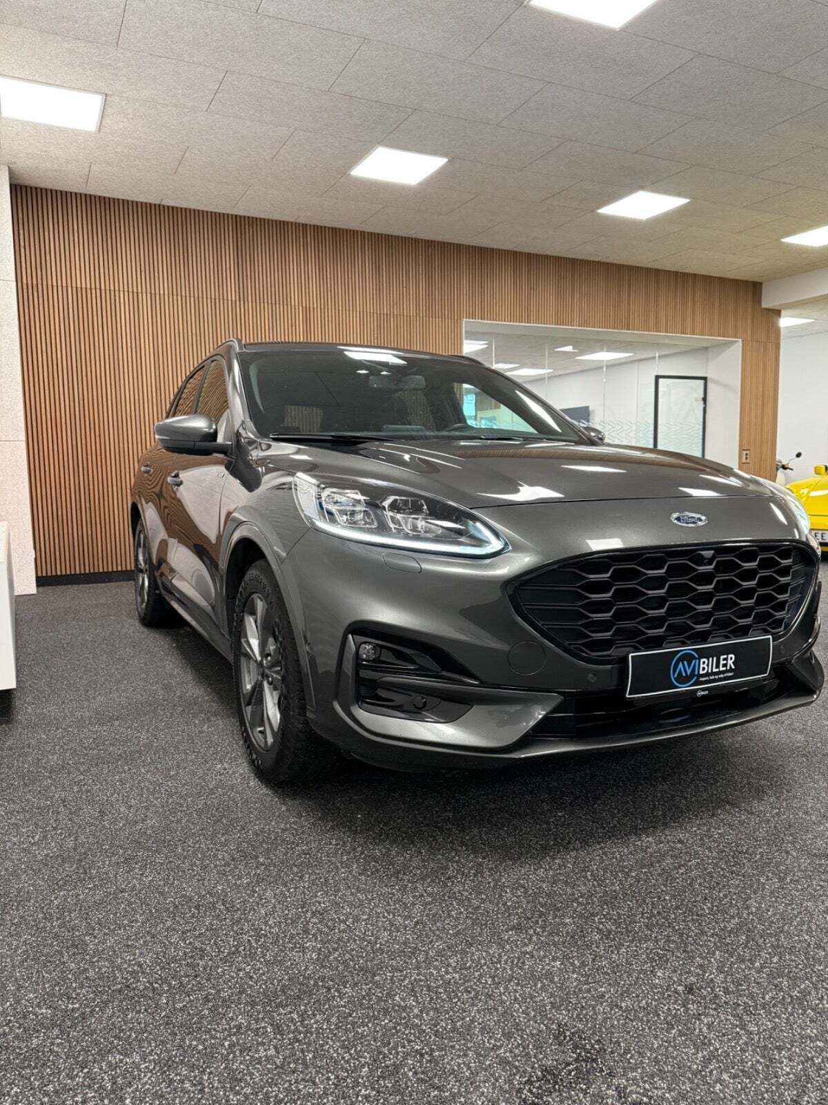 Ford Kuga 2,5 PHEV ST-Line X CVT