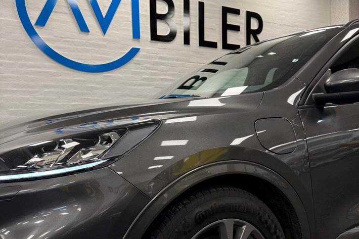 Grå Ford Kuga fra 2021