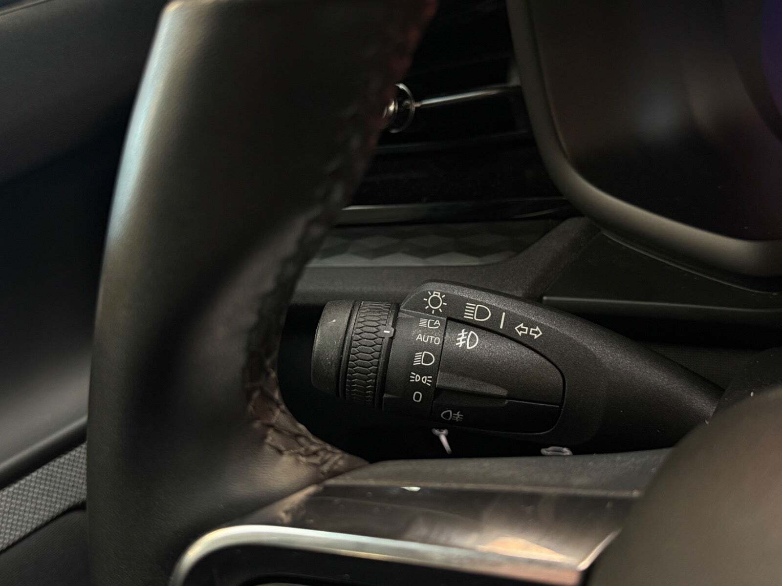 Blå Polestar 2 fra 2022